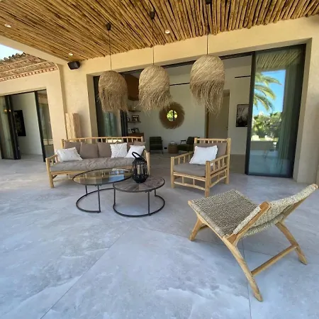 Clear Up-To-Date Furnished With A Small Face-To-Face Terrace Vakantiehuis *