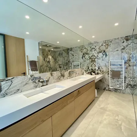 Clear Up-To-Date Furnished With A Small Face-To-Face Terrace Biarritz